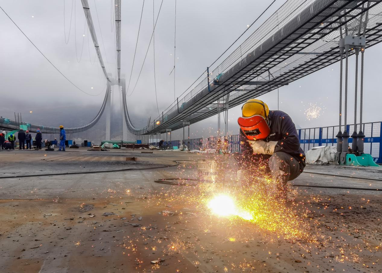 世界第一高橋——花江峽谷大橋?qū)崿F(xiàn)全橋橋面貫通_fororder_1338598893455757272